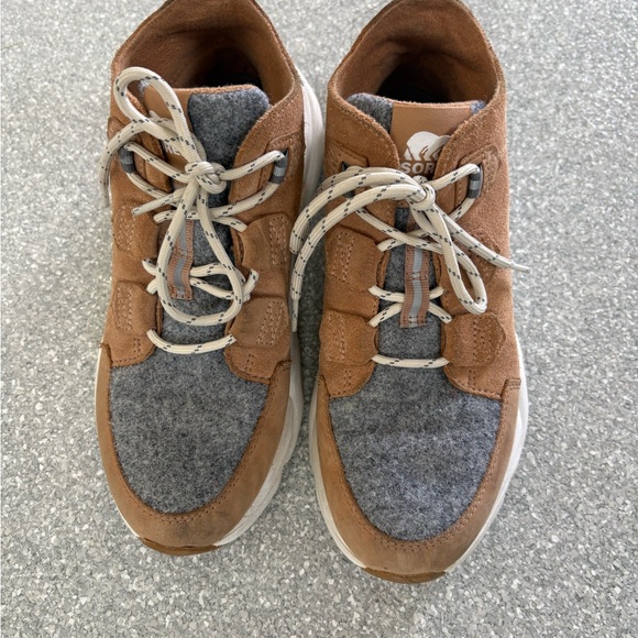 Sorel Women's Kinetic RNEGD Caribou Boot size 8 - Picture 5 of 5